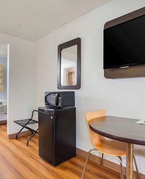 Basic Double Room | Interior