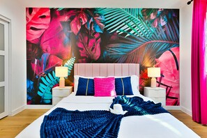 4 bedrooms, iron/ironing board, WiFi, bed sheets - Chic Modern Vacation home in the heart of Dallas where comfort meets Luxury (Dallas)