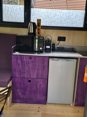 Interior - “La Tiny de Miss Purple” with Terrace and Private Garden (Chantelle)
