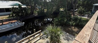 C & J’s Old Sassa Cottage - Old Homosassa Waterfront Retreat - Private Dock