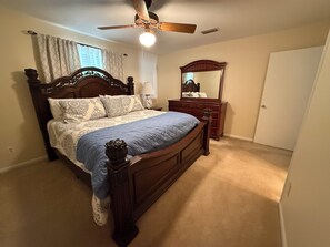 3 Schlafzimmer, Bügeleisen/Bügelbrett, kostenloses WLAN, Bettwäsche