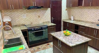 Ennys Court Luxury Apartment