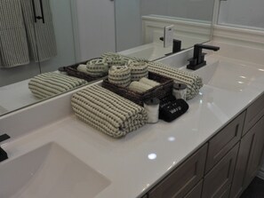 Bathroom - The Ranch with Lakeside Access thru Backyard Gate! Boat Launch Nearby! (Granbury)