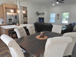 Dining - The Ranch with Lakeside Access thru Backyard Gate! Boat Launch Nearby! (Granbury)
