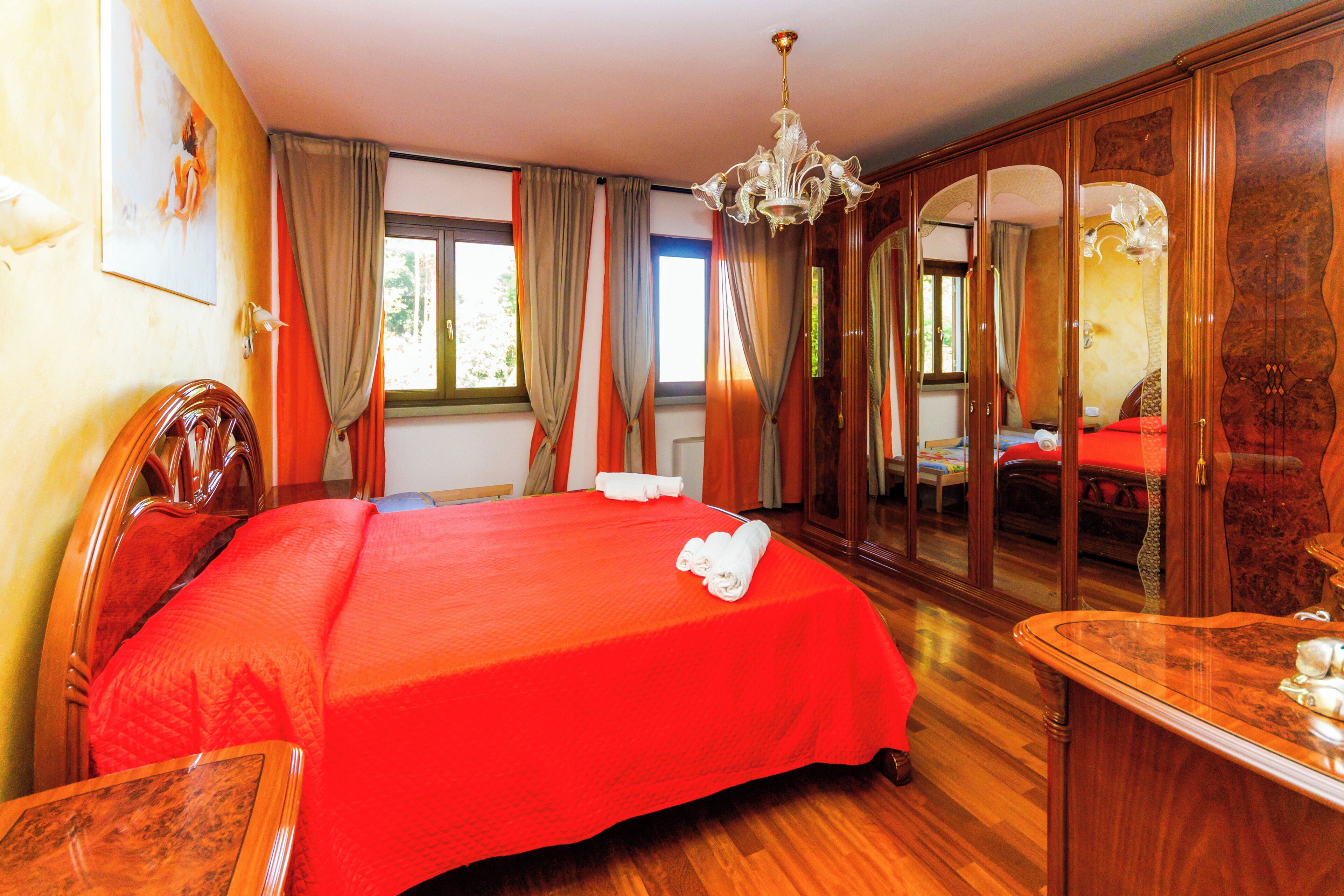 House, Patio, Garden View | Iron/ironing board, free WiFi