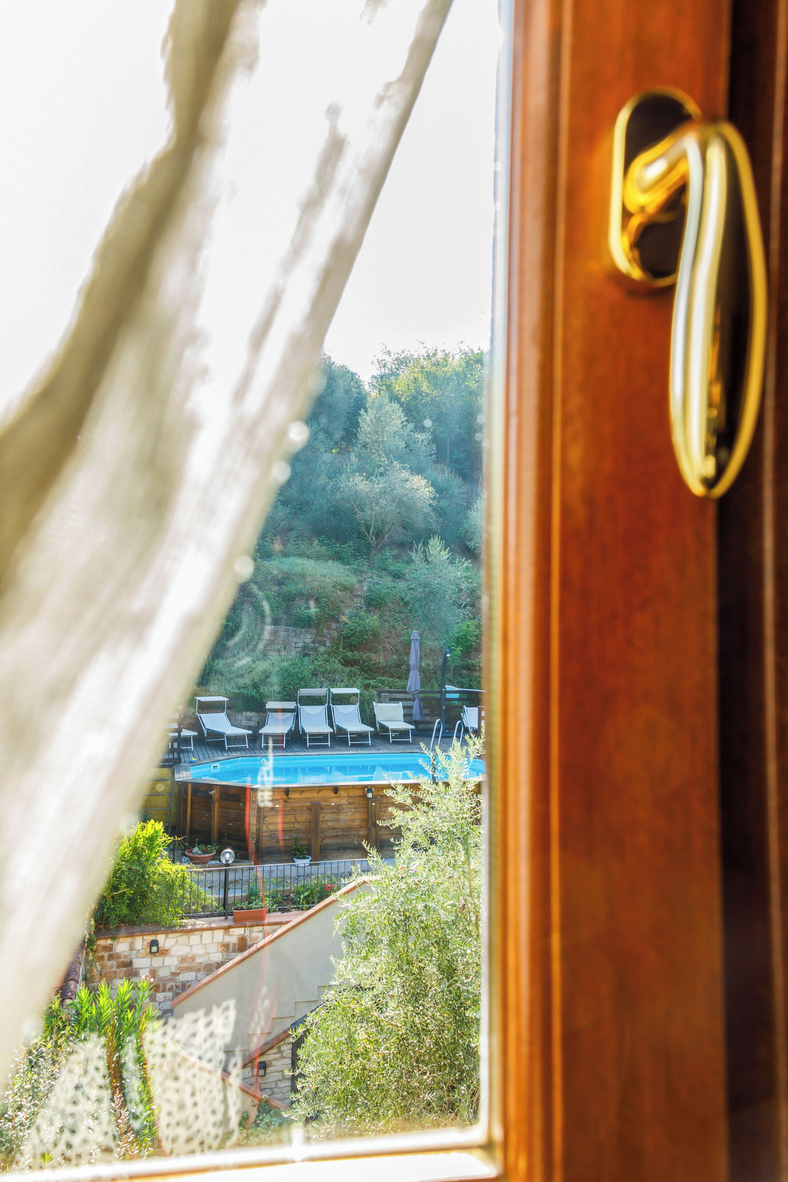Casa, patio, vista al jardín | Interior