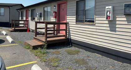 Trail Motel