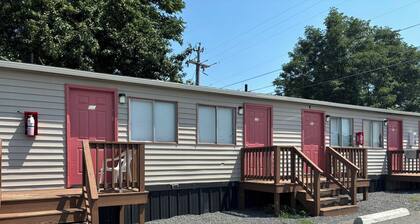 Trail Motel