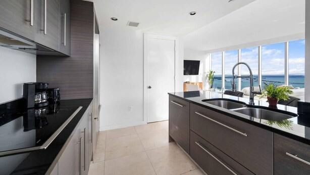茶具/咖啡用具、冰箱、微波炉、烤箱
