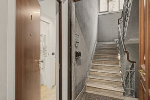 Interior - Maison Sirivle 7.2 Apartment with Private Terrace and Wi-Fi (Genoa)