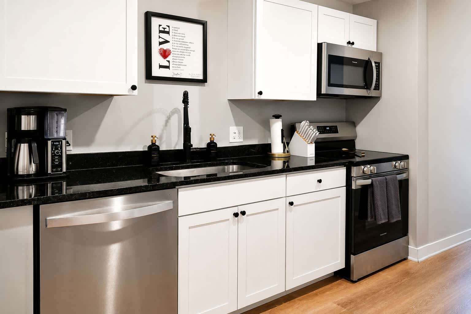 Coffee/tea maker, fridge, microwave, oven