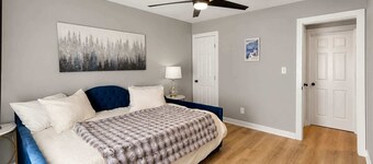 Pet-Friendly Raleigh Duplex Retreat, Fenced Yard