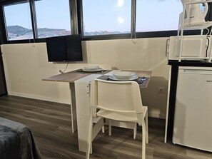 Dining - Studio 3 with Sea View in Caniçal, Madeira (Caniçal)