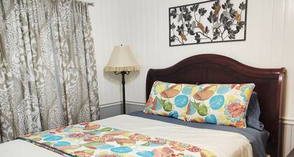 Quaint 2-bedroom bed & breakfast in charming Pikeville