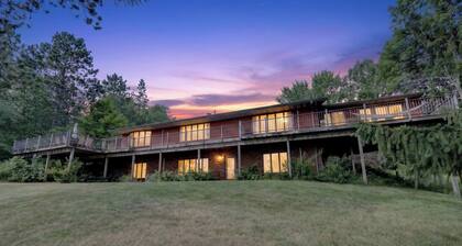 Beautiful 6-bedroom lakeside cabin with amazing fishing, hunting, and recreation