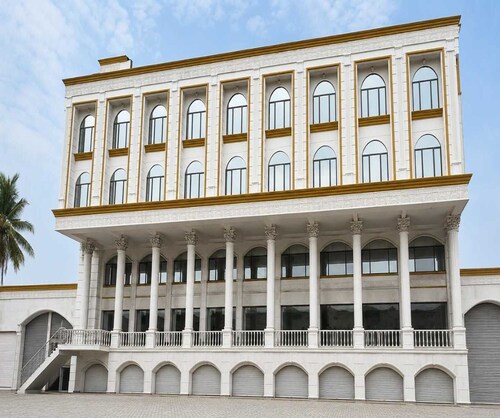 Classic Golden Retreat Hotel