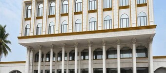 Classic Golden Retreat Hotel