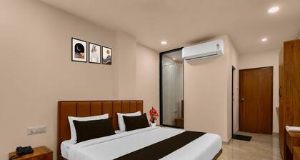 Classic Golden Retreat Hotel
