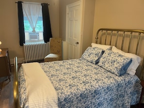 4 Schlafzimmer, Bügeleisen/Bügelbrett, kostenloses WLAN, Bettwäsche