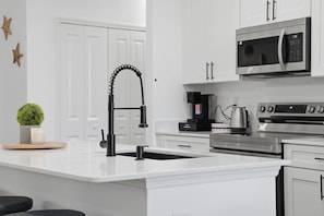 Unclassified image, 5 of 34, button - Beautiful Vacation Home in Port Charlotte (Port Charlotte)