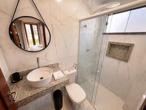 Apartment, 3 Bedrooms, Kitchen | Bathroom