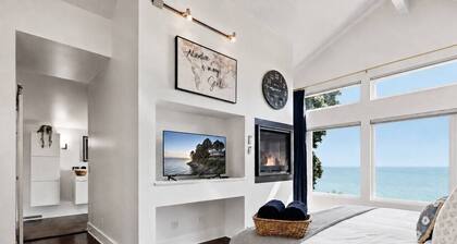 Captain`s Quarters | Lake Michigan views for 14