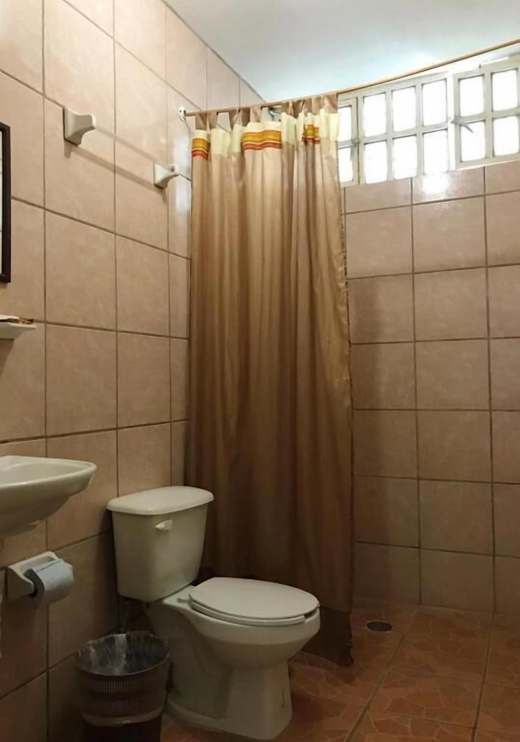 Shower, free toiletries, towels, soap