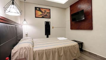 Standardzimmer | Bügeleisen/Bügelbrett, kostenloses WLAN
