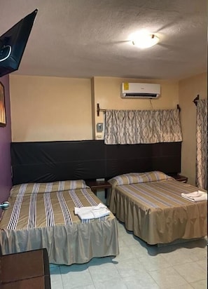 Family Double Room - Hotel Frailes (ARRIAGA)