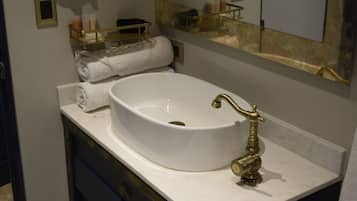 Comfort Double Room | Bathroom