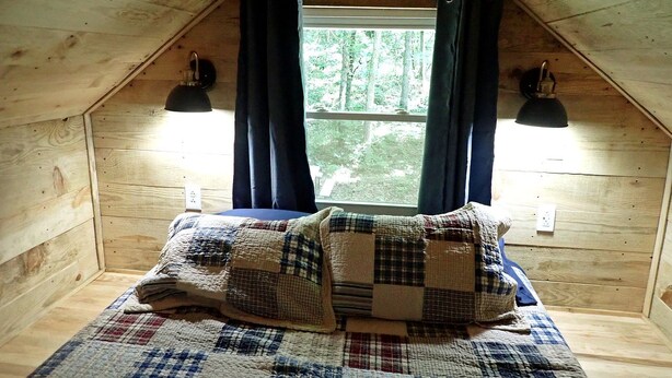 1 bedroom, WiFi, bed sheets - Tiny Cabin with Fire Pit & Covered Porch Retreat in Salem, Missouri (Salem)