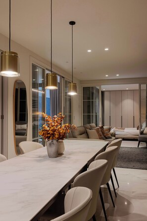 Dining - Garden 2BR Apartment with Interior Terrace (Ciudad de México)