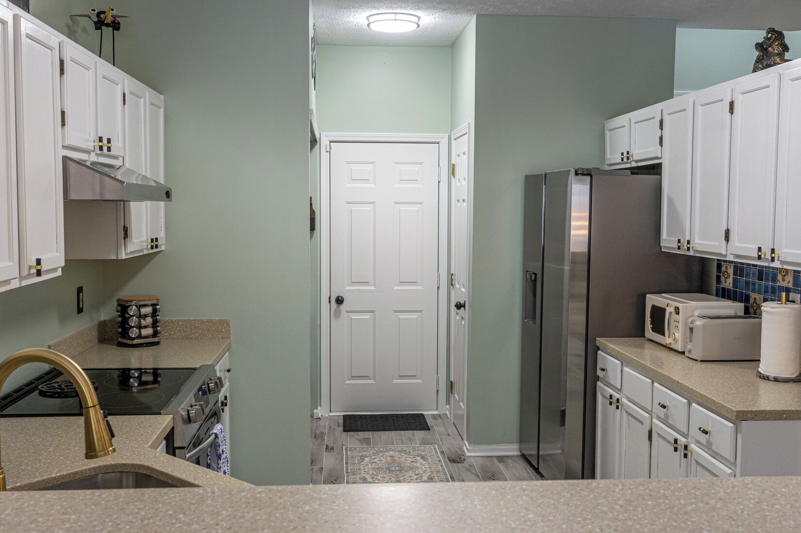 Basic Condo, Garden View | Private kitchen