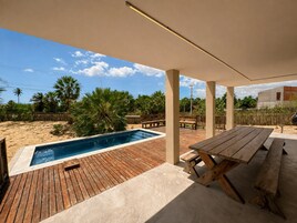 Casa, piscina particular | Opções para refeição ao ar livre