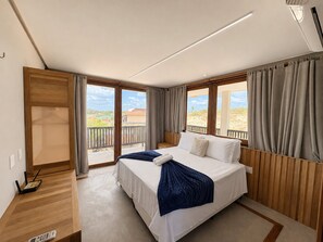 House, Private Pool | Blackout drapes, iron/ironing board, WiFi (free) - Hosts BR - Acayu Piscina e Rooftop (Cajueiro da Praia)