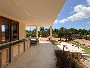 House, Private Pool | Outdoor dining - Hosts BR - Acayu Piscina e Rooftop (Cajueiro da Praia)