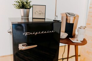 Kaffe og/eller kaffemaskine