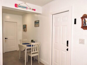Dining - Cozy 1BR Near Brickell (Miami)