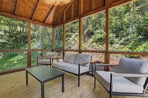 Property grounds - Brand New!  2-bedroom cabin with AC in scenic Sevierville (Sevierville)