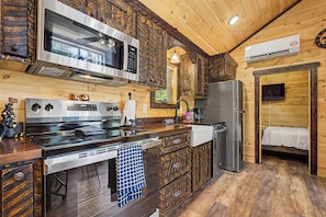 Private kitchen - Brand New!  2-bedroom cabin with AC in scenic Sevierville (Sevierville)