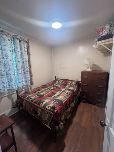 Two Glamping Cottages close to town.
