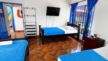 Economy Quadruple Room | WiFi (free)