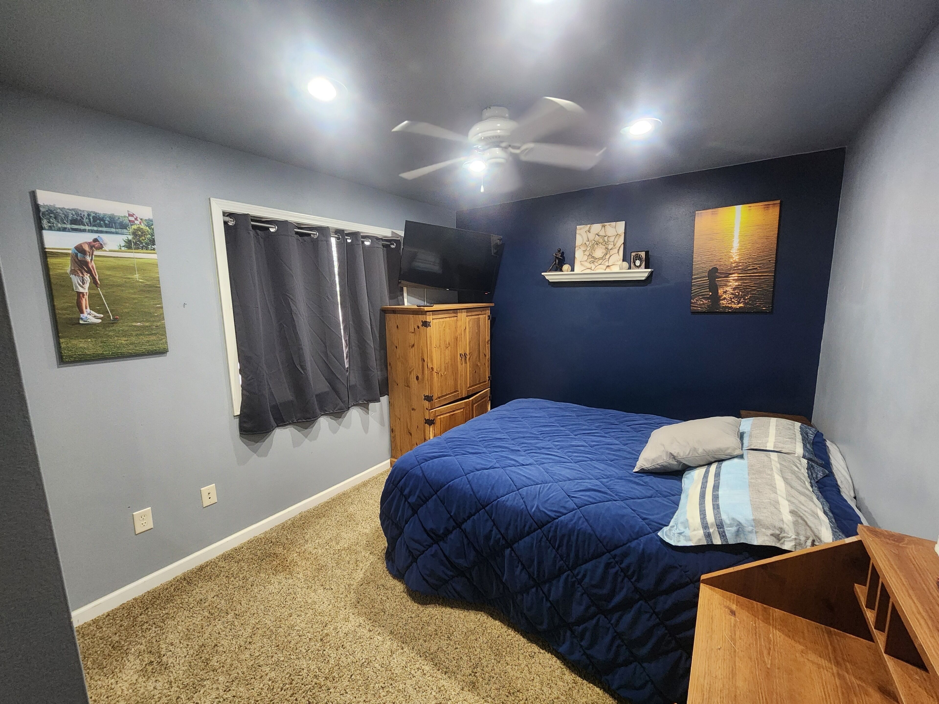6 habitaciones, escritorio, tabla de planchar con plancha y wifi 