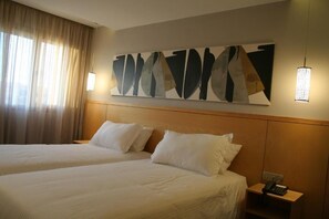 In-room safe, soundproofing, iron/ironing board, WiFi (free) - Valley Boutique Hotel (Safi)