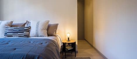 Standard Apartment, 1 Queen Bed with Sofa bed, Air conditioning