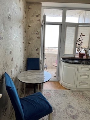 Dining - A&P APARTMENT (Bakı)