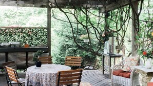 Unclassified image, 2 of 14, button - Romantic Tiny Cabin Rental for a Great Vacation in the Finger Lakes Region of New York (Ithaca)