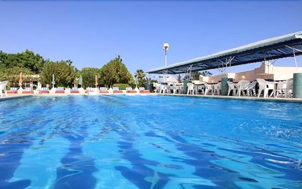 Pool - Retac Abu Simbel Nefertari Hotel (Abu Simbel)