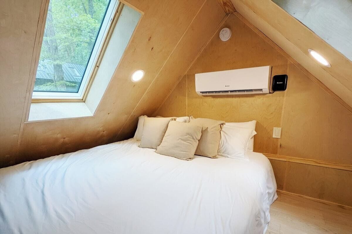 Deluxe Tree House, Valley View
