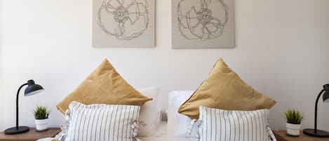 Standaard appartement, balkon | Een strijkplank/strijkijzer, gratis wifi